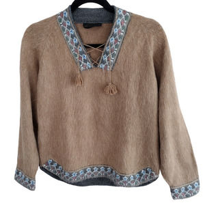 Vintage 100% Alpaca Made in Peru Boho Artisan Tassel Sweater